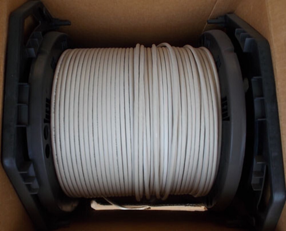 Superior Essex 66-246-4B 1000ft 4×23 C6 CMP 1KRB White DataGain – New In Box