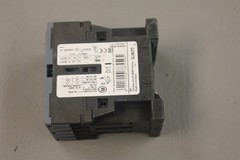 SIEMENS SIRIUS CONTACTOR 3RT2018-2BB42