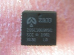 Z85C3008VSC IC SERIAL CONTROLLER COUNTER / TIMER 44-PIN PLCC (LOT OF 2)