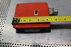 Bausch & Lomb 32-37-15 Fiber Optic Light Switch 120VAC 0.04Amp 50/60Hz Used