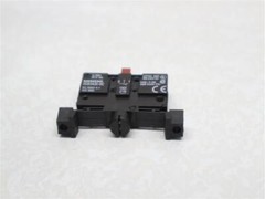 Siemens 3SB3420-0C 3SB34200C Pushbutton Switch Auxiliary Contact