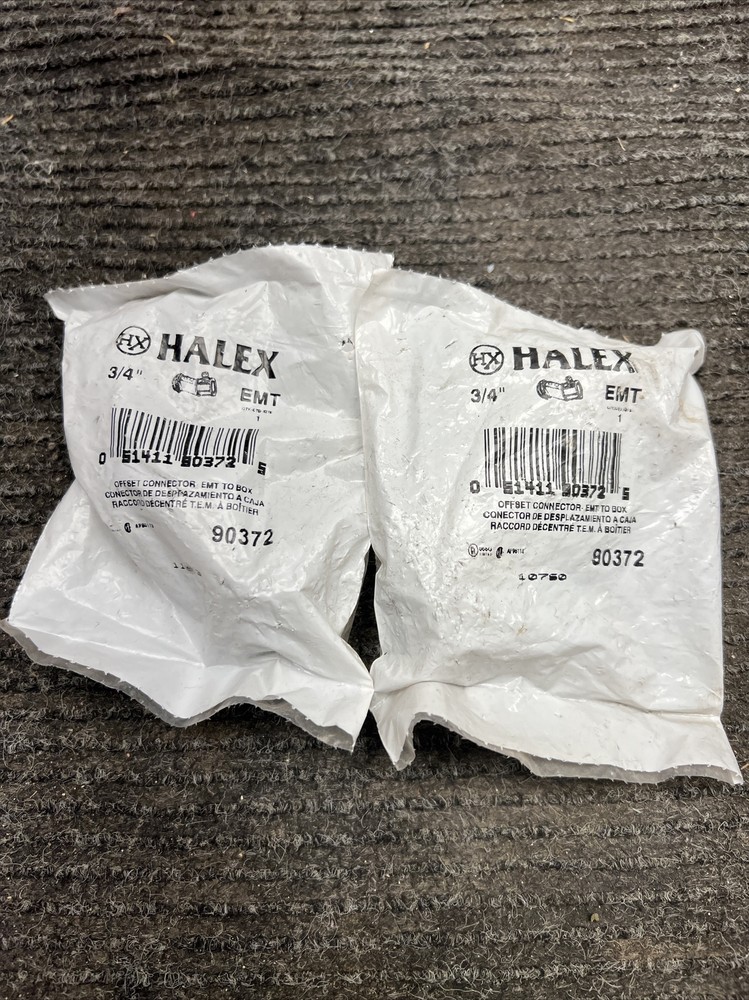 New Lot of 2 EMT HALEX Offset Connector, Die Cast Zinc, 3/4-In. -90372