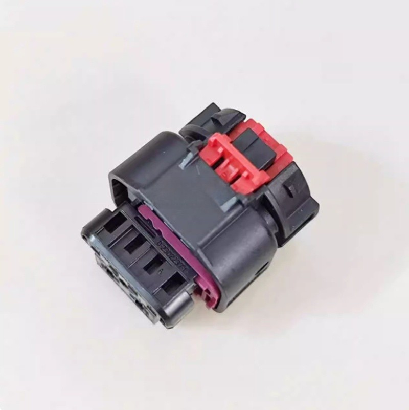 10PCS One female connector (without terminals)