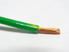 10 GAUGE GROUND WIRE THHN WIRE GREEN YELLOW 100 FEET THWN-COPPER STRANDED