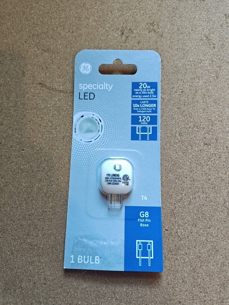 LED Light Bulb, 4-Watts, 400 Lumens 93129011 G8 120V 1 Bulb Flat Pin Base