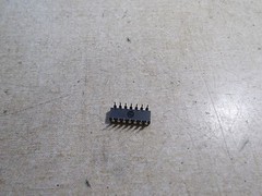 NEW Texas Instruments SN74121N 8822AS Circuit IC Chip *FREE SHIPPING*