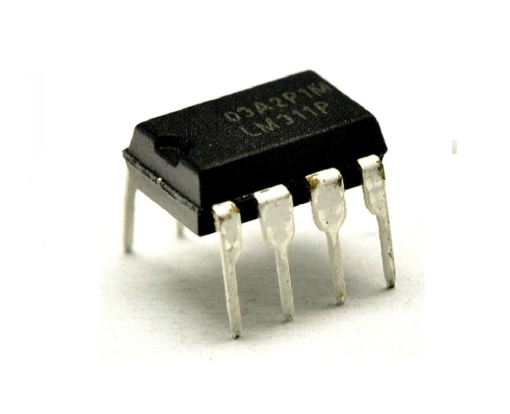50PCS DIP-8 LM311P LM311 Voltage Comparators DIP 8 IC -NEW