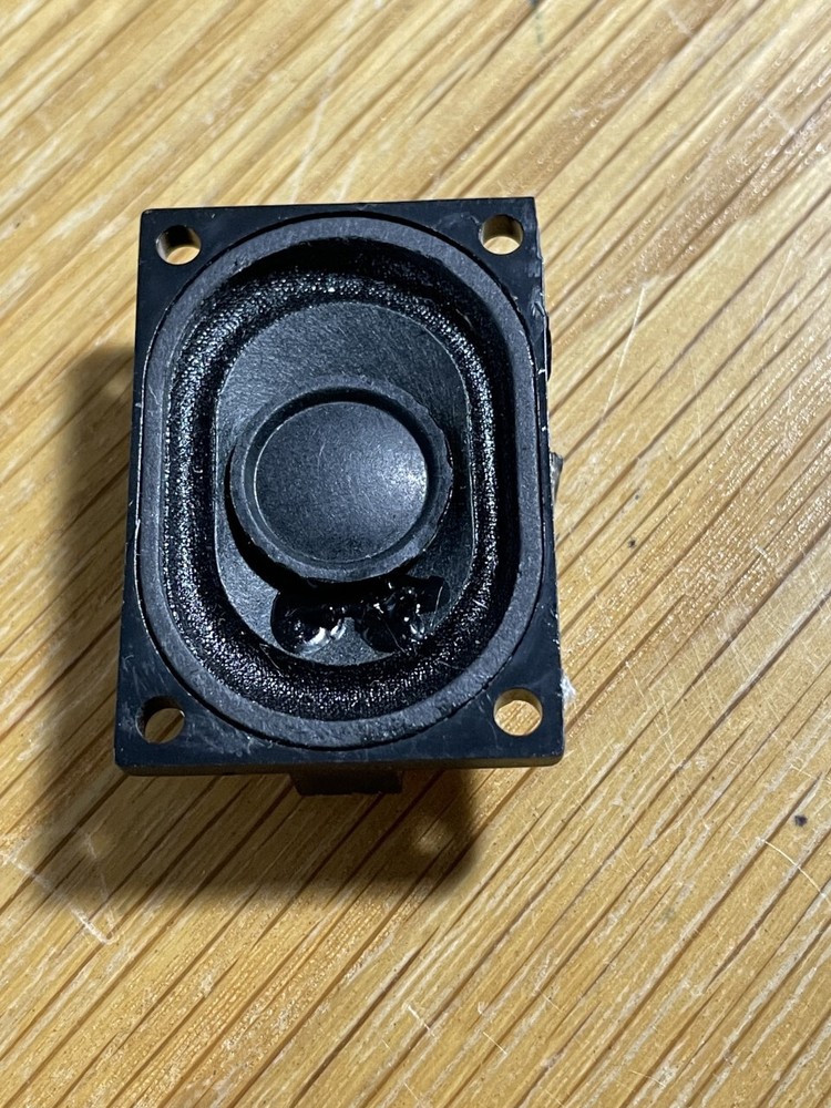 A lot of TWO (2) PUI Speaker 8 Ohm, rated 1W Top Port 84DB