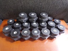 22PCS NVENT ERIFLEX 559686 Insulator, Low Voltage, 1/2 “, 2-1/2 ” Hex Width (G)