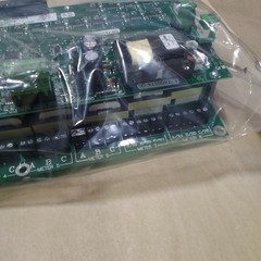 Square D MCM8364 Power Logic Multi-Circuit Monitoring Assembly 100-300VAC