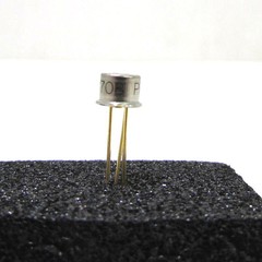 ANALOG DEVICES AD590JH; CAN-3,TWO-TERMINAL IC TEMP TRANSDUCER (LOT OF 2) **NIB**