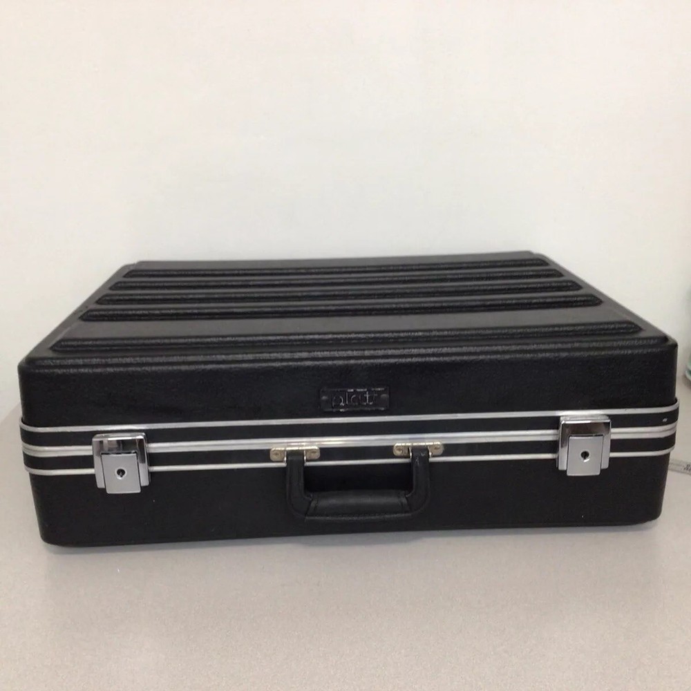 PLATT USA HARDSHELL CASE Large – Interior 24 X 18X 8 Vintage