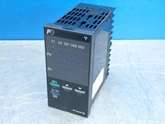FUJI PXG5CYY1-0VYA1 PXG-SERIES DIGITAL TEMPERATURE CONTROLLER 07251470019
