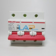 1PCS NEW FOR Circuit Breaker DZ47-125 3P 3-phase switch 63/80A/100A/125A