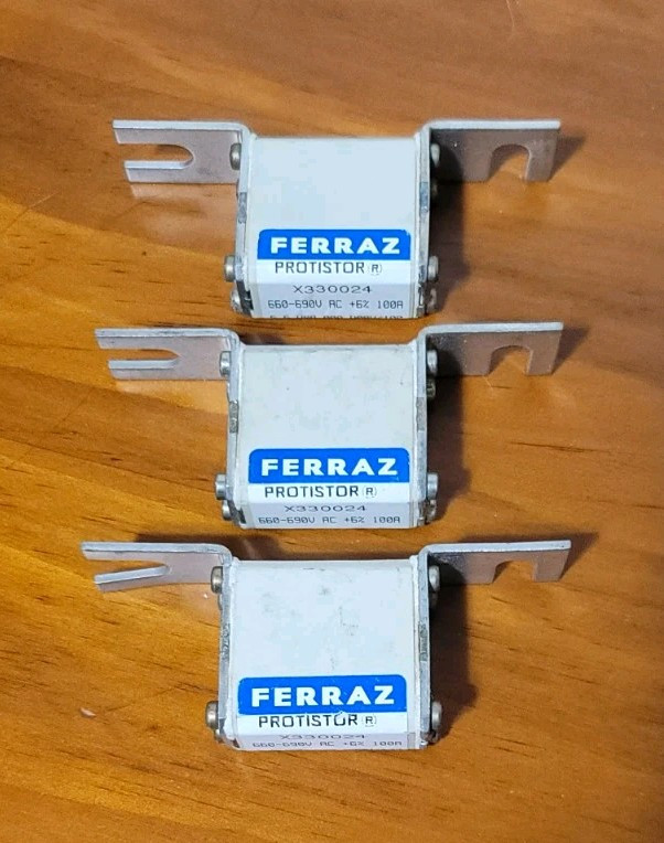 Mersen Ferraz Protistor Semiconductor Fuse X330024 100A 660-690V AC Lot of 3 !!