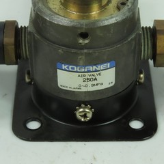 Koganei 250A Pneumatic Air Valve 0.9MPa 3 Port 1/4″ NPT