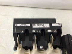 SQUARE D – 9422ATCN301 30A, 600V, no fuse 6 inch handle NEMA 4Disconnect Switch