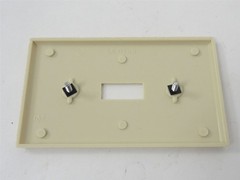 239051 New-No Box; Leviton 020-86001 Lot-6 Toggle Switch Wallplates; 1-Gang