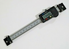 HORIZONTAL LINEAR SCALE WITH DIGITAL READOUT **VARIOUS SIZES AVAIABLE**