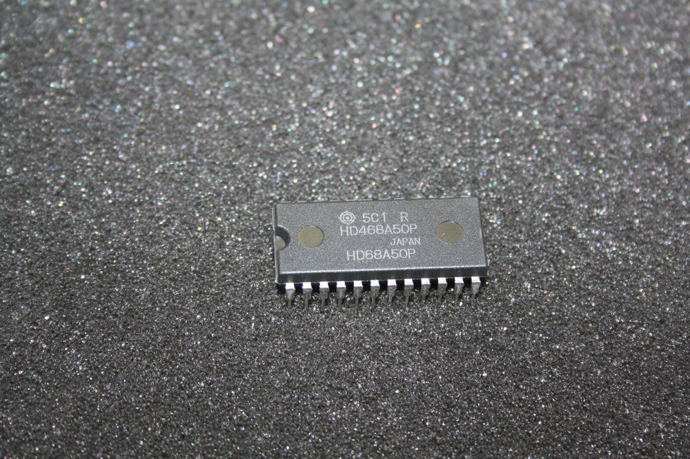 lot of (2) 68A50 ACIA Asynchronous Communications Interface Hitachi HD468A50P IC
