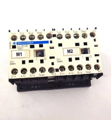 Telemecanique Schneider Reversing Contactor LC2K09 10B7 3Ph 600V 5 hp