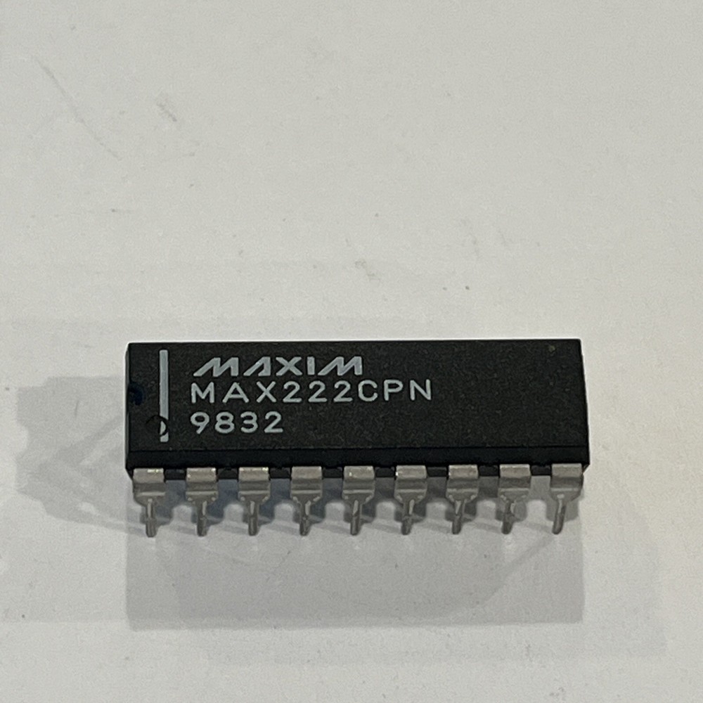 MAX222CPN MAXIM 18-Pin DIP LINE TRANSCEIVER,CMOS,2 DRIVER,2 RCVR