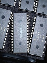 1x Analog Devices [AD9048 KN] Monolithic 8 Bit Video A/D Converter – Single Unit