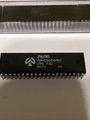Zilog Z84C2006PEC Z80 PIO (Parallel Input/Output) integrated circuit New Lot 1