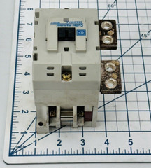 Cutler-Hammer C832HN1A Starter Contactor 110/120 VAC Coil *WARRANTY*