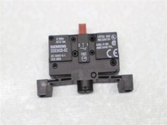 Siemens 3SB3420-0C 3SB34200C Pushbutton Switch Auxiliary Contact