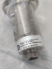 871c-a10n30-r3 by Allen Bradley Rockwell Automation