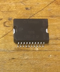 NEW Infineon TLE 5205-2 GP GEG New Old Stock NOS