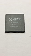 10) XC2018-70PC84C XILINX 84 pin PLCC Field Programmable Array 100 CELL