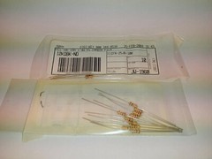 15pcs – CFR-25JB-10K -Through Hole Resistors 10k Ohms ±5% 0.25W 1/4W – 10KQBK