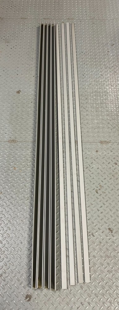 (Lot of 4) IBOCO TS-25X40 1″W X 1.5″H X 6FT L Solid Wire Duct
