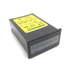 Maxmar CNG082M4N0N0E00 Counter, 8-Digit, Power: 24VDC 3W, Speed: 20i/s
