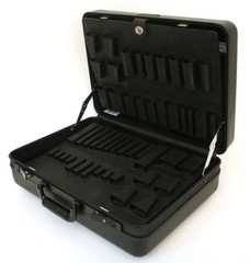 946T-CB – PLATT LUGGAGE – PREMIUM POLYETHYLENE TOOL CASE WITH RECESSED HARDWARE