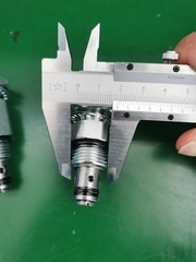 JHF06-227 Manual Valve Lowering Unloading Valve Lift Forklift Truck Valve
