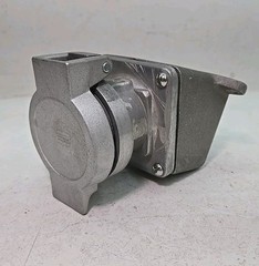 Crouse-Hinds AR332, 30 A, 3-Pole, 2-Wire, Pin & Sleeve Receptacle w/ ARE33 Box