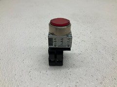 Siemens 3SB3400-0C Red Momentary Push Button 3SB3400-1PB (TSC)