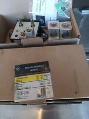 General Electric TN165A 400 Amp 600 Vac Insulated Neutrals (NIB)