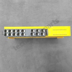 New Security Control Module RLY3-0SSD300 1099969 for SICK with Changed Packaging