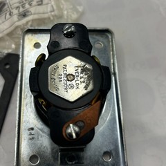 Russellstoll/Ameraca 8004 30A-250V,20A 600VAC EVER-LOK RECEPTALCE ⭐