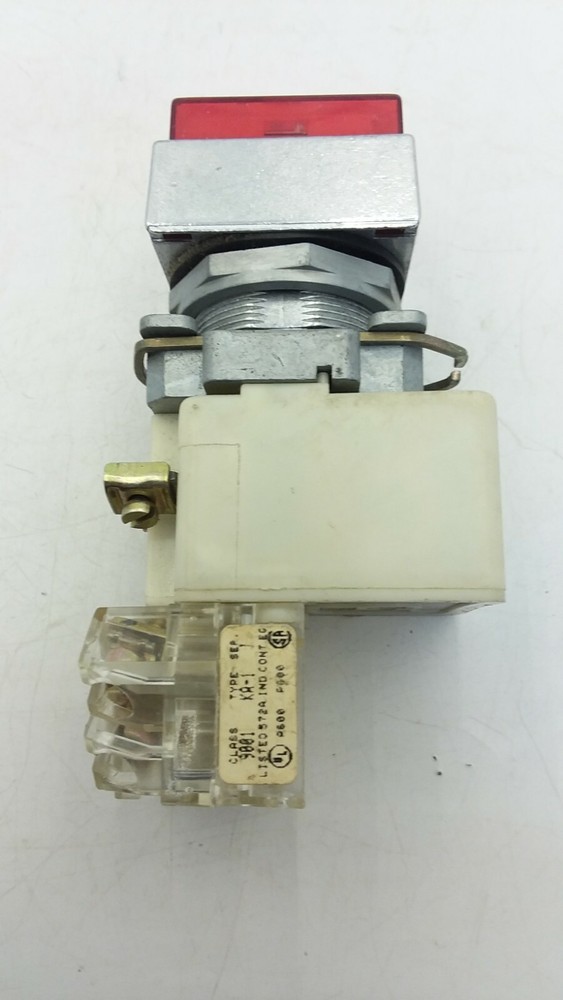 SQUARE D 9001-KXRB104 PUSH BUTTON 600VAC 10A 30MM 600VAC 10A MOMENTARY RED STOP