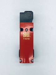 STI T4016-022 / T4016-022SM Safety Interlock Switch 24vdc 230vac 4A IP67 OMRON