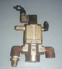 CKD PNEUMATIC COOLANT VALVE CVS31-15A-35-B2HS-3_ CVS3115A35B2HS3