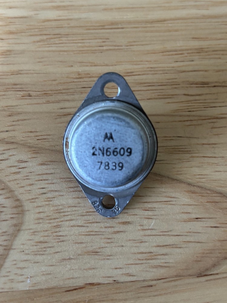 Toshiba 2N 2N 6609 (7839) transistor New Old Stock