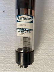 CRT MONOCHROME ELECTRON TUBE * JAN-10KP7A Raitheon 10KP7A N.O.S