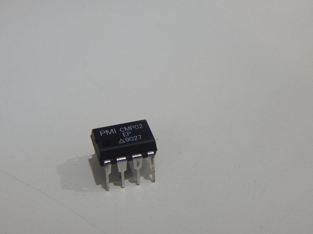 PMI CMP02EP 8 PIN DIP IC – USA SELLER FAST SHIPPING