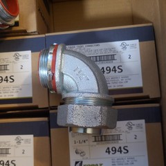 2- Topaz 494S 1-1/4″ Malleable 90D Insulated Liquidtight Connectors Ships Fast